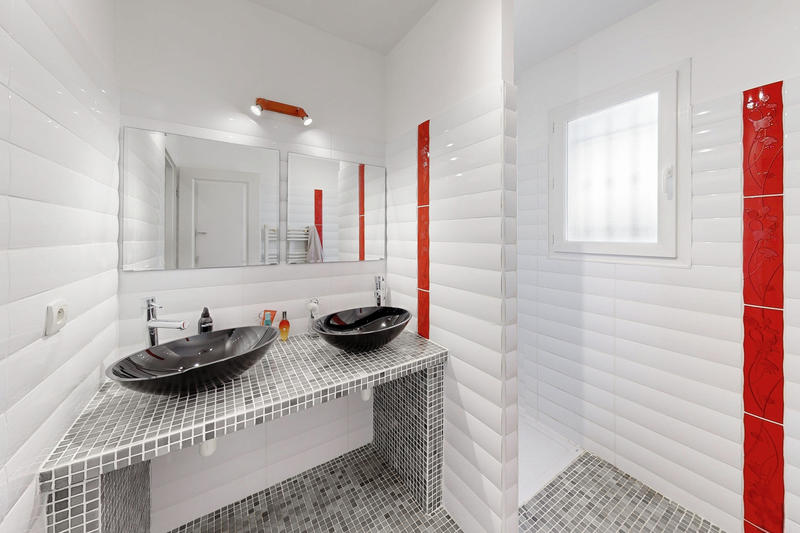 Maison - 210 m² - 5 pièces