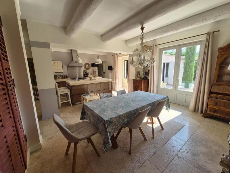 Maison - 195 m² - 6 pièces