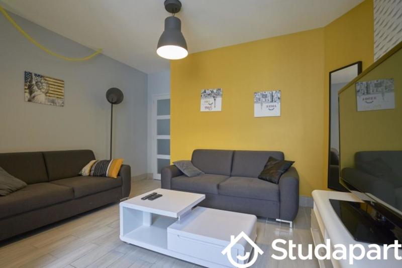 Chambre - 13 m² - 1 pièce