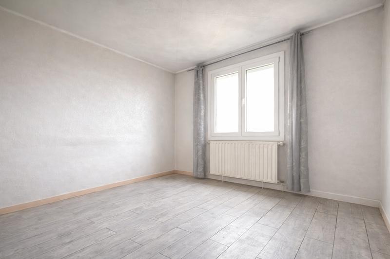 Maison - 92 m² - 6 pièces