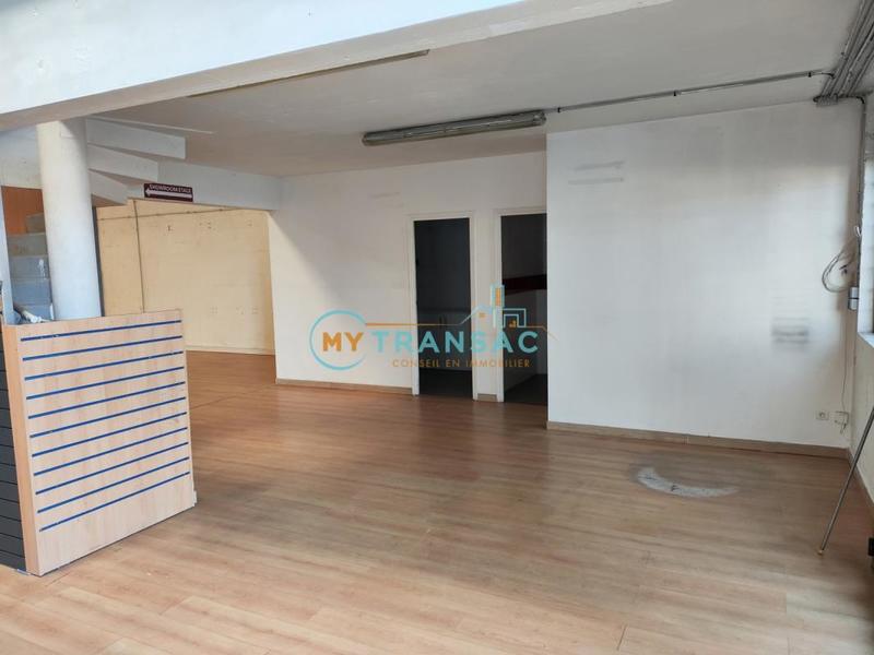 Local d'activité / Entrepôt - 358 m²