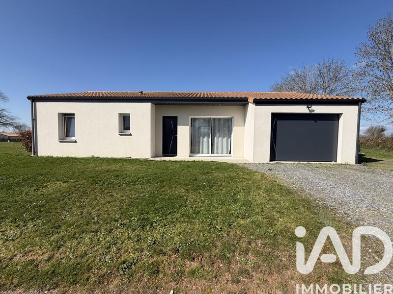 Maison - 95 m² - 5 pièces