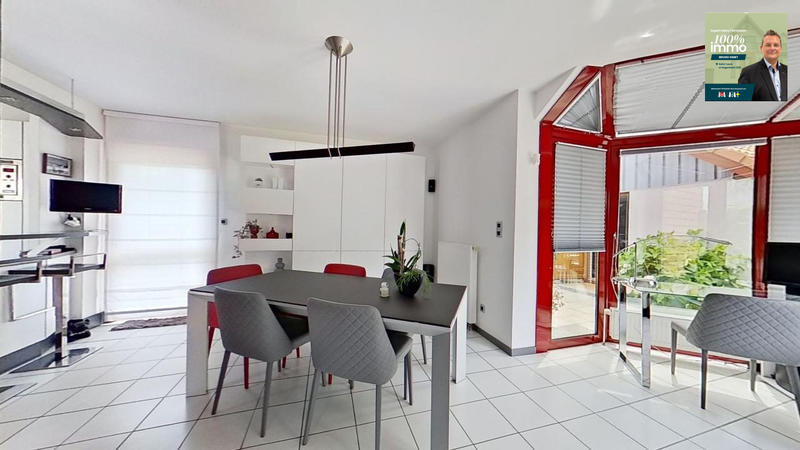 Maison - 196 m² - 7 pièces