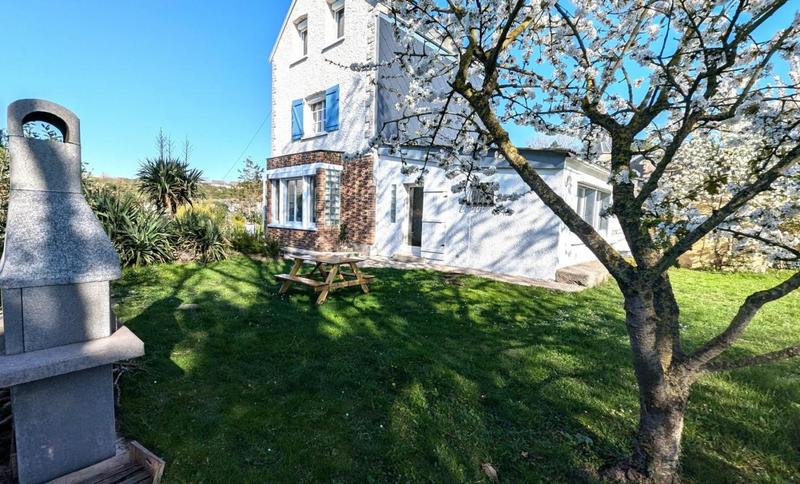 Villa - 152 m² - 8 pièces