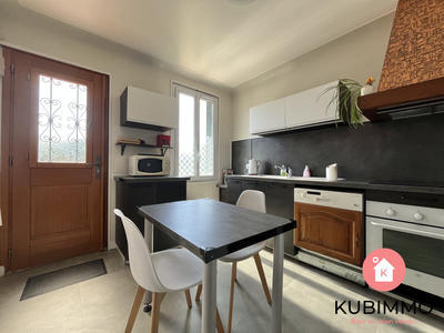 Maison - 85 m² - 4 pièces