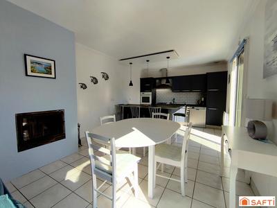 Maison - 95 m² - 5 pièces