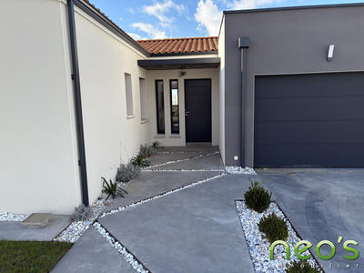 Maison - 98 m² - 5 pièces