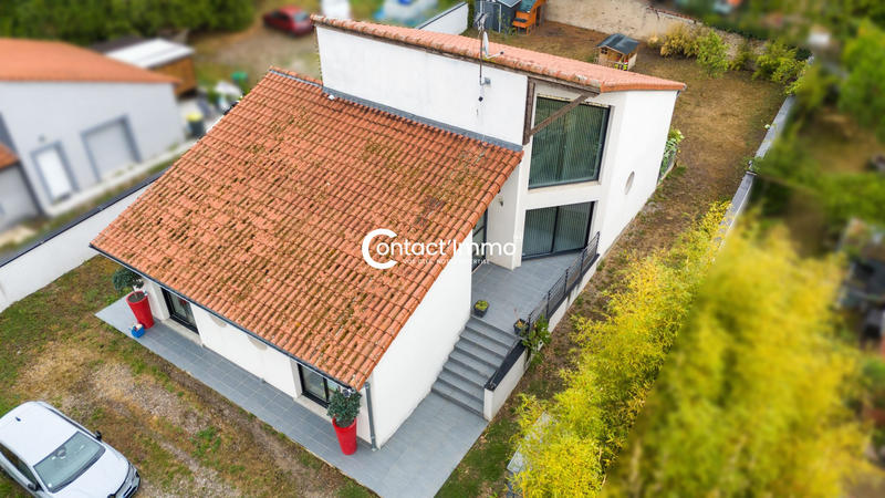 Maison - 150 m² - 4 pièces