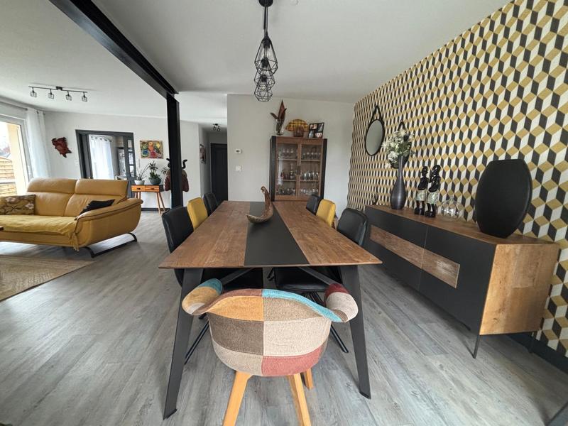 Maison - 153 m² - 7 pièces