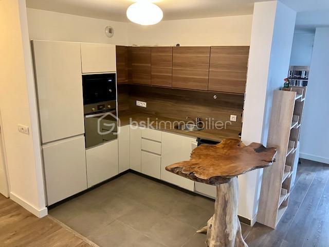 Appartement - 84 m² - 4 pièces