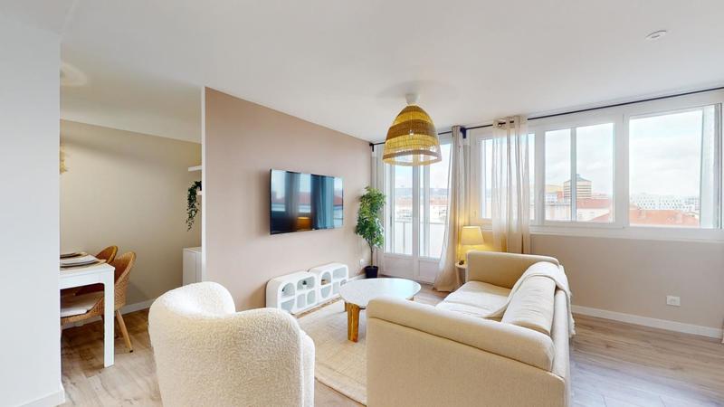 Appartement - 81 m² - 5 pièces