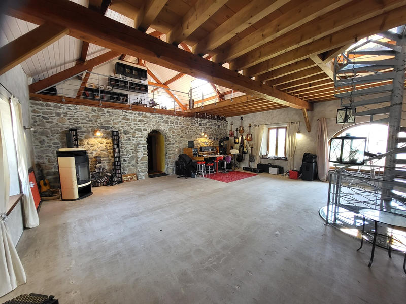 Corps de ferme - 483 m² - 8 pièces