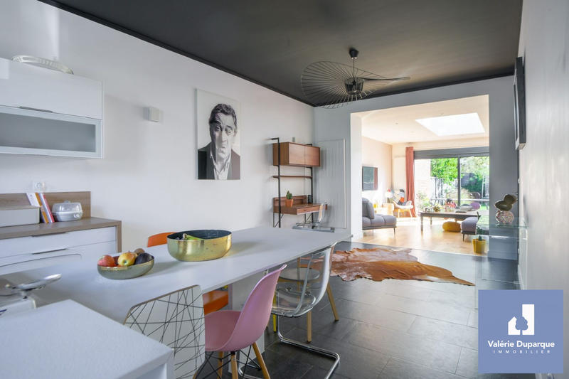 Maison - 180 m² - 6 pièces