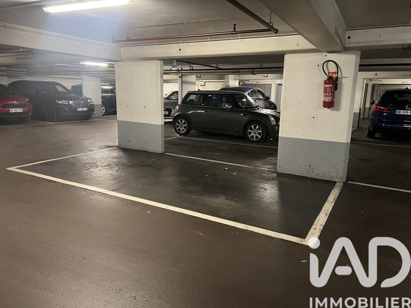 Parking - 12 m²
