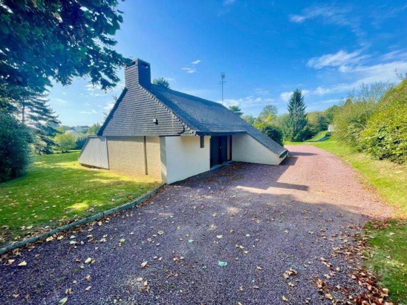 Pavillon - 230 m² - 8 pièces