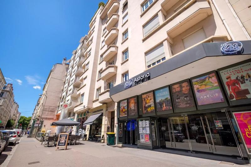 Appartement - 72 m² - 2 pièces