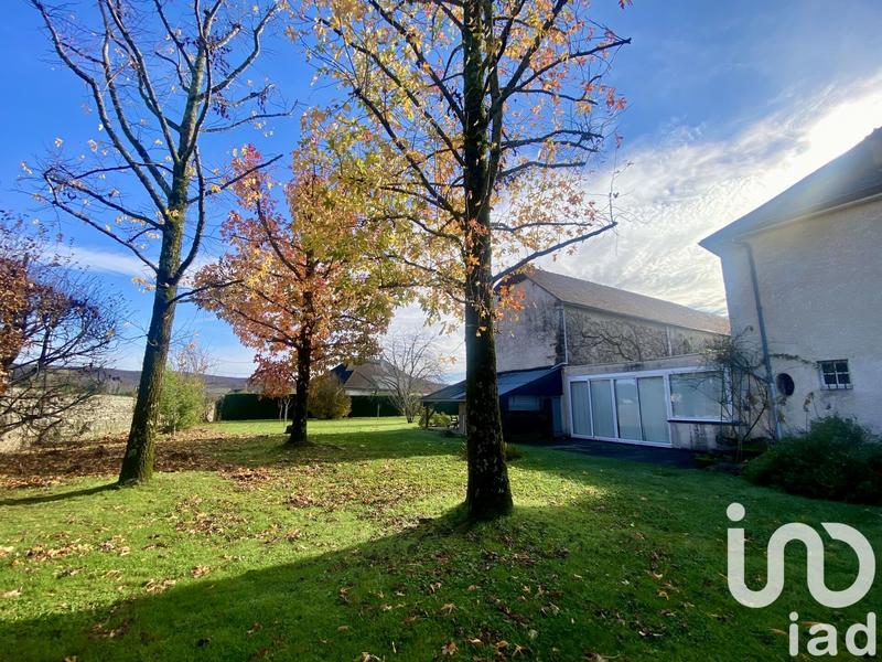 Maison - 412 m² - 10 pièces