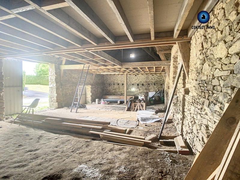 Maison - 200 m² - 1 pièce