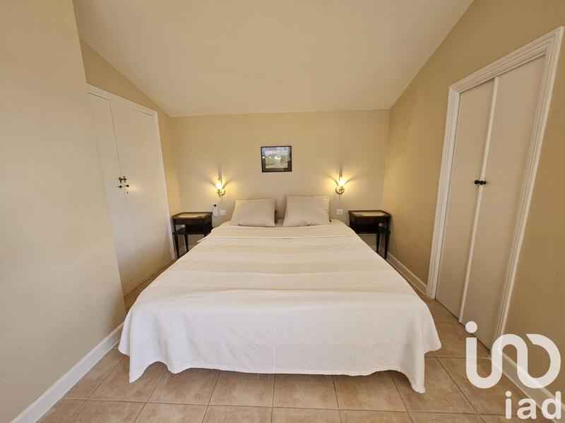 Maison - 323 m² - 12 pièces