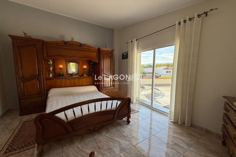 Maison - 236 m² - 4 pièces