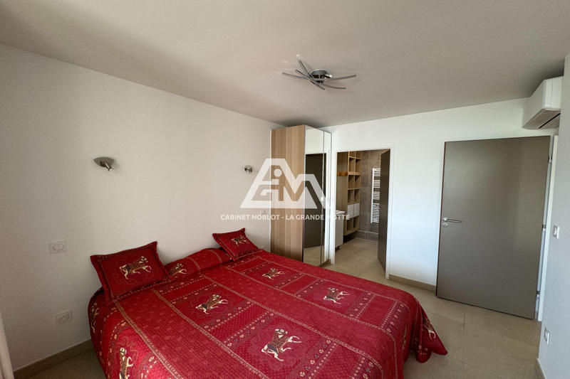 Appartement - 100 m² - 4 pièces