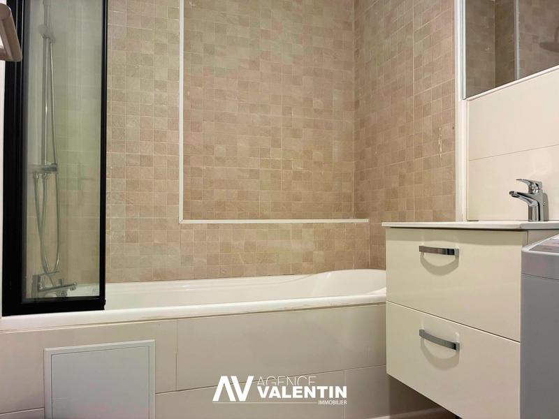 Appartement - 108 m² - 5 pièces