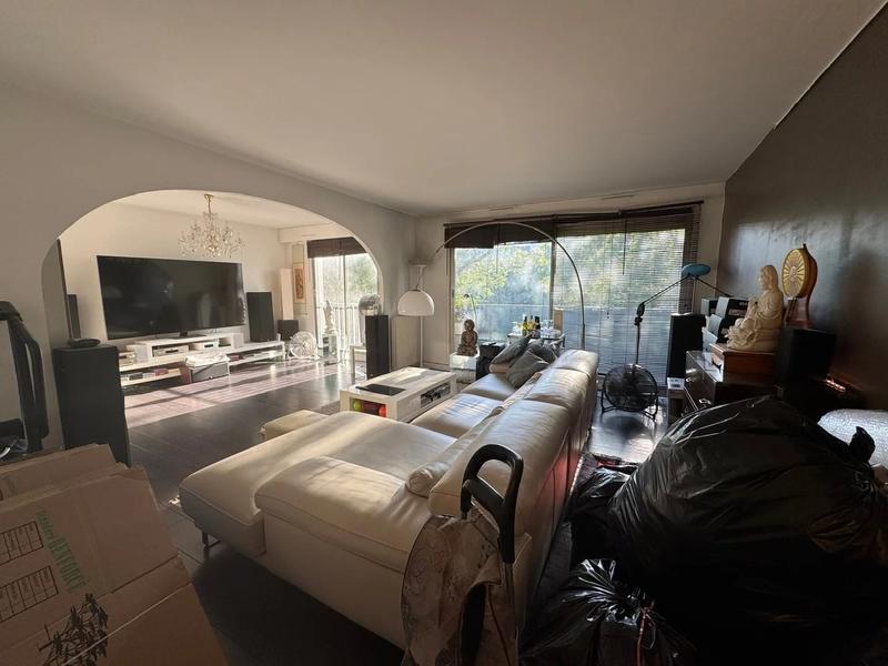 Appartement - 90 m² - 3 pièces