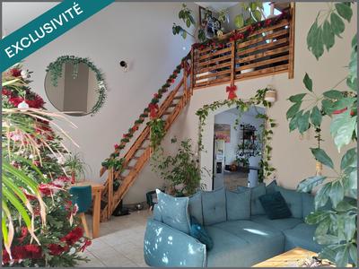 Maison - 93 m² - 4 pièces