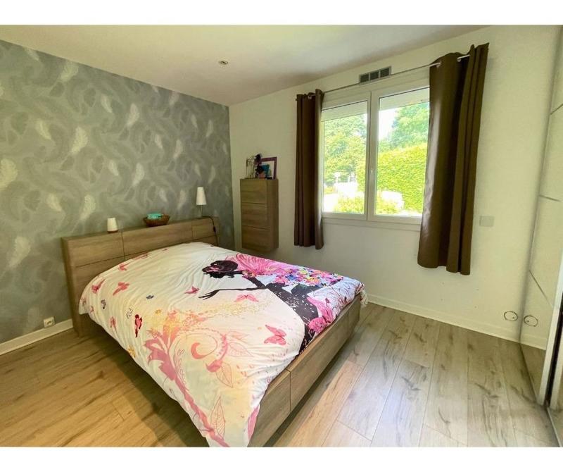 Maison - 182 m² - 10 pièces