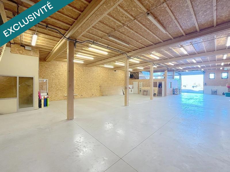 Local commercial - 1 280 m² - 6 pièces