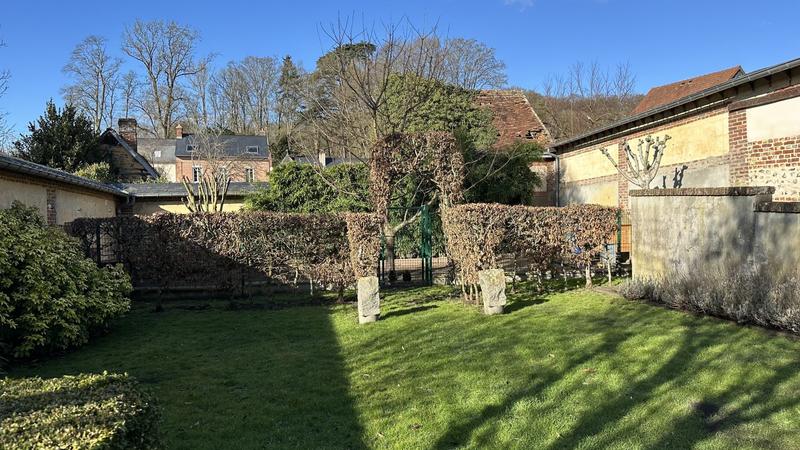 Maison - 185 m² - 8 pièces