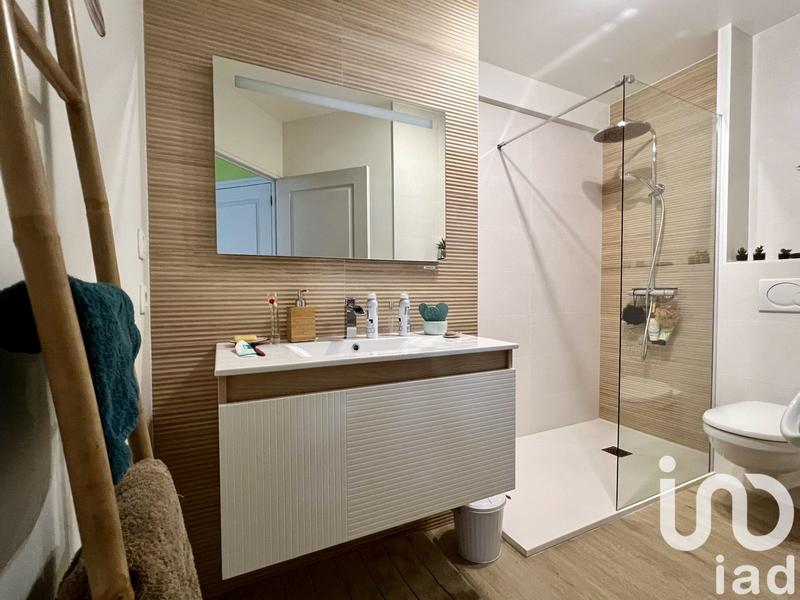 Maison - 185 m² - 9 pièces