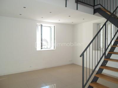 Appartement - 90 m² - 6 pièces