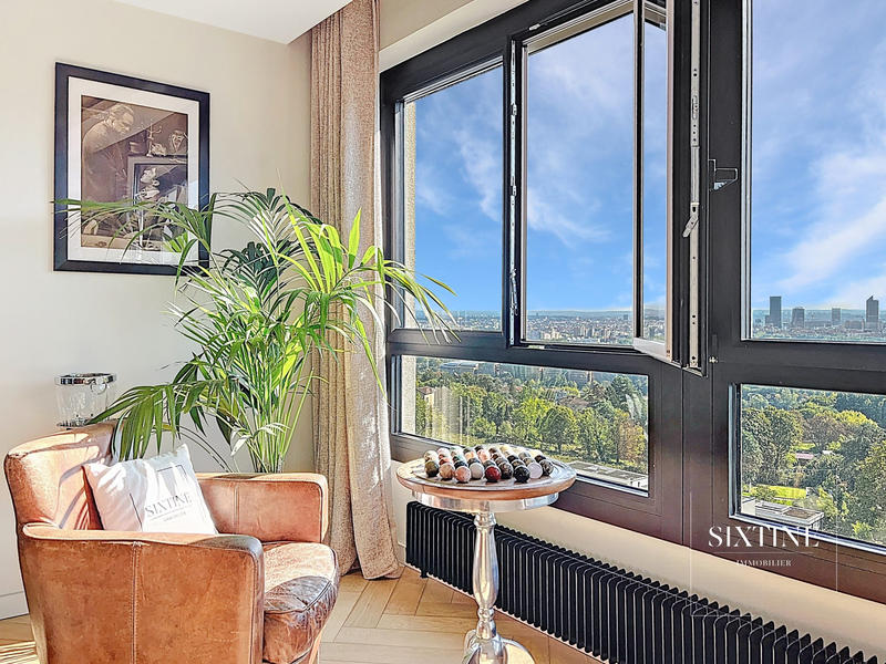 Appartement - 140 m² - 5 pièces