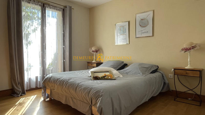 Maison - 194 m² - 5 pièces