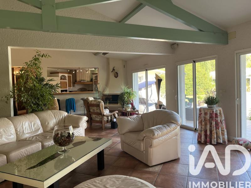 Maison - 190 m² - 5 pièces