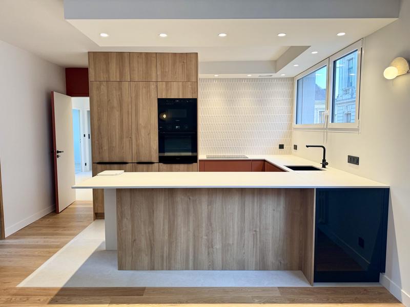 Appartement - 99 m² - 4 pièces