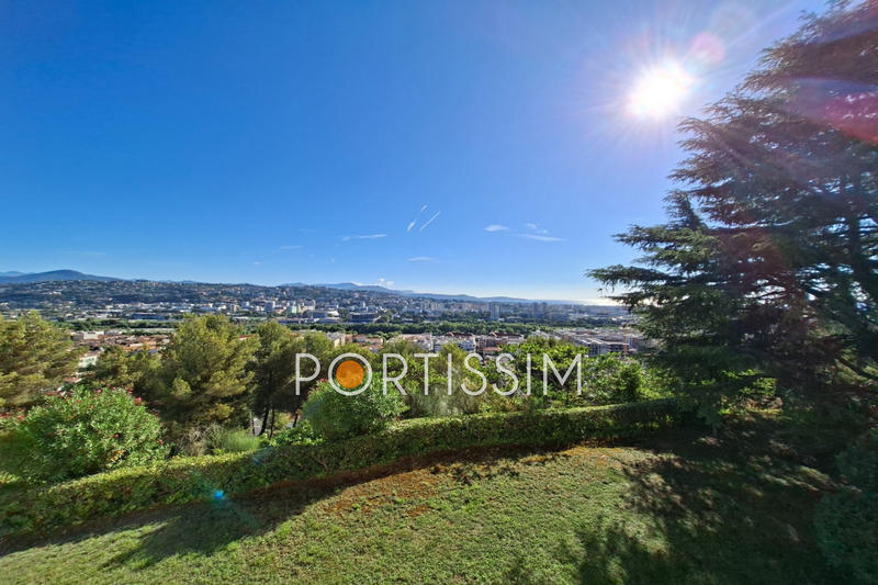 Appartement - 134 m² - 5 pièces