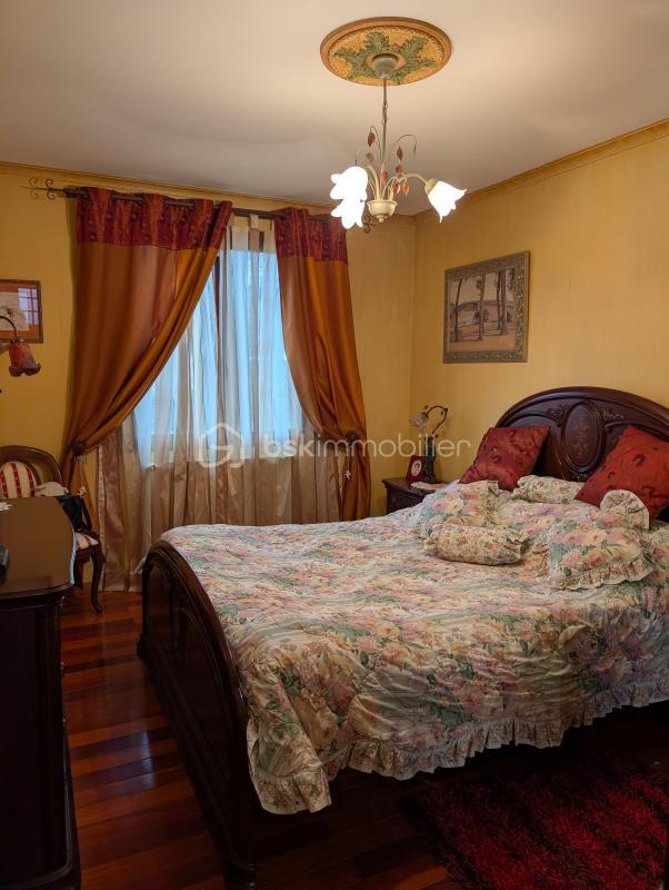 Maison - 155 m² - 7 pièces