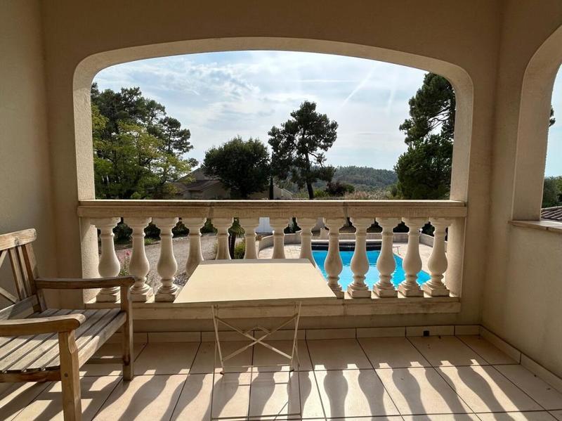 Maison - 190 m² - 7 pièces