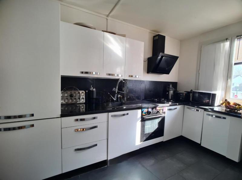 Maison traditionnelle - 100 m² - 5 pièces