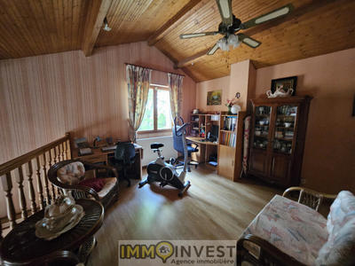 Propriété - 260 m² - 9 pièces