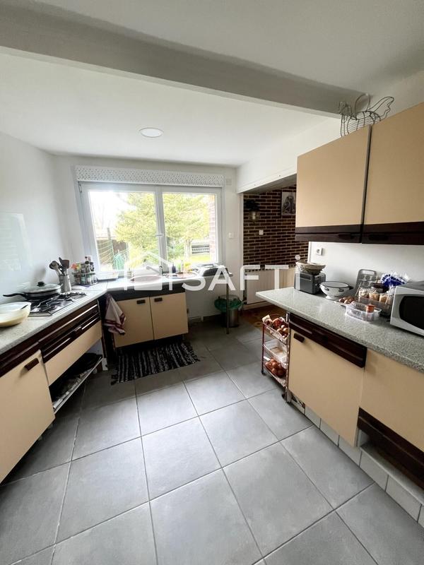 Maison de maîtres - 133 m² - 9 pièces