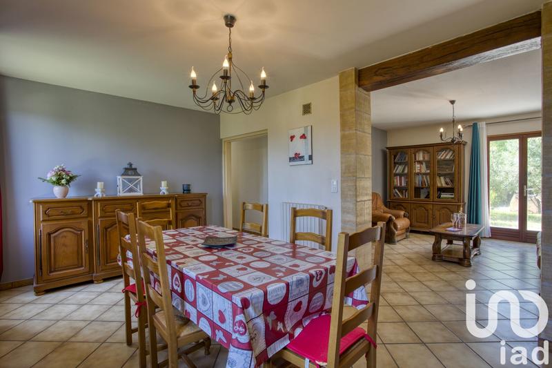 Maison - 200 m² - 5 pièces