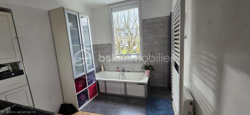 Maison - 266 m² - 10 pièces