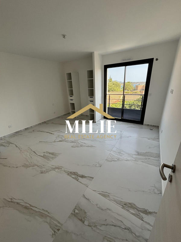 Appartement - 122 m² - 4 pièces