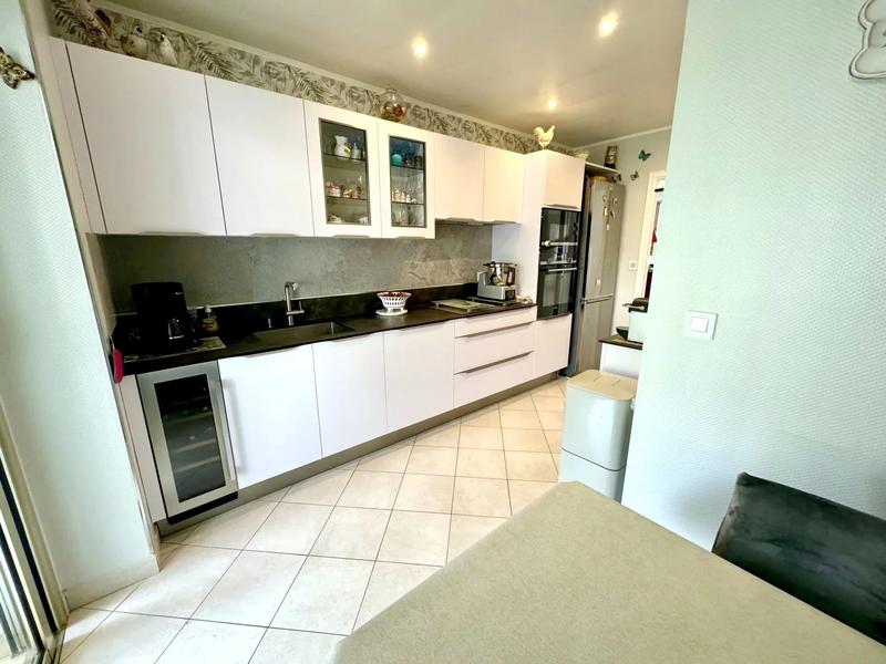 Appartement - 103 m² - 3 pièces