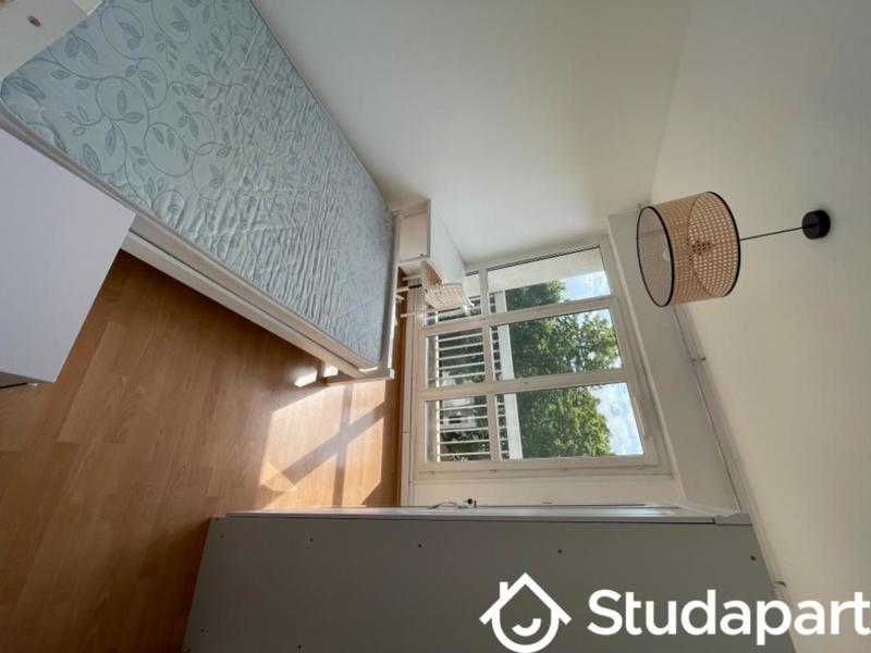 Chambre - 11 m² - 1 pièce