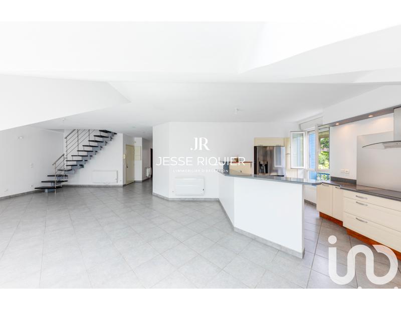 Duplex - 131 m² - 6 pièces