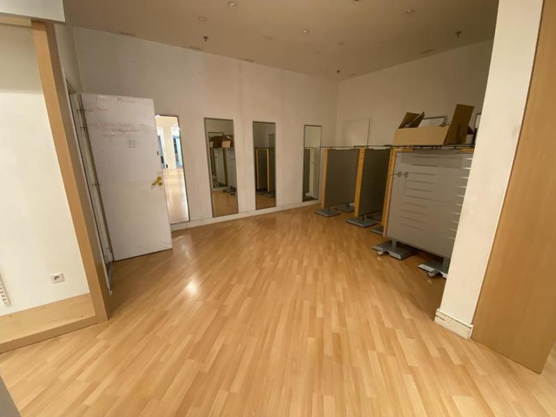 Local commercial - 61 m²